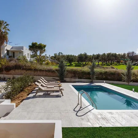 House * Adelianos Kampos
